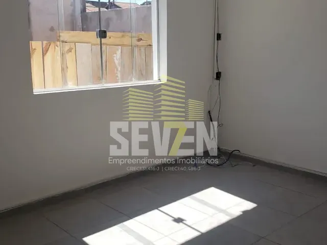 Galpão / Barracão com 300m², para alugar, no bairro Parque Hipódromo em Bauru