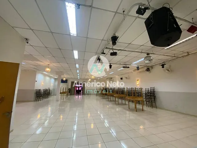Galpão / Barracão com 600m², para alugar, no bairro Osvaldo Cruz em São Caetano do Sul