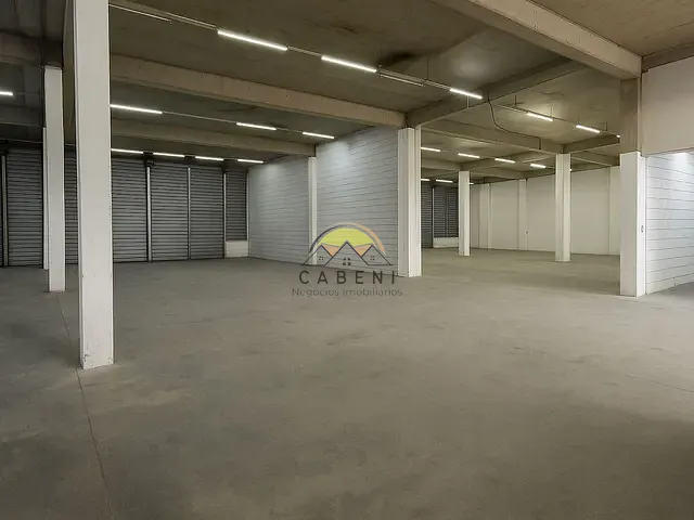 Galpão / Barracão com 1400m², para alugar, no bairro Lapa em São Paulo