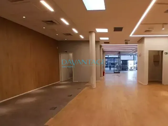 Galpão / Barracão com 750m², para alugar, no bairro Limão em São Paulo