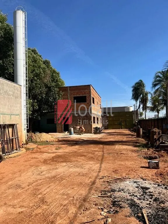 Galpão / Depósito / Armazém  à venda, 1118m² — foto 2 de 8