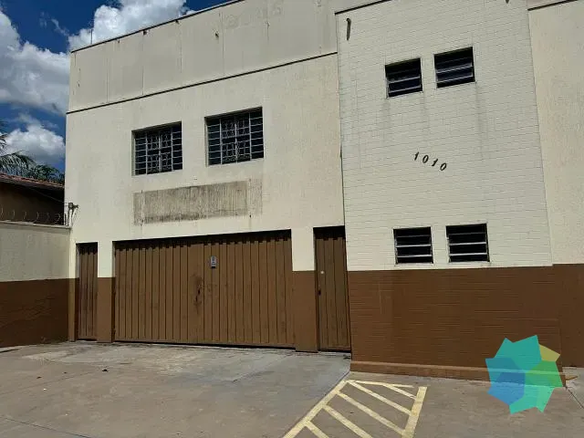 Galpão / Barracão com 1300m², para alugar, no bairro Vila Nova em Salto