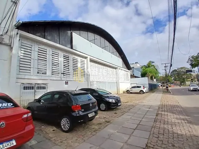 Galpão / Barracão com 1131m², à venda, no bairro Navegantes em Porto Alegre