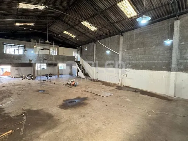 Galpão / Barracão com 1000m², à venda, no bairro Vila Amália (Zona Norte) em São Paulo