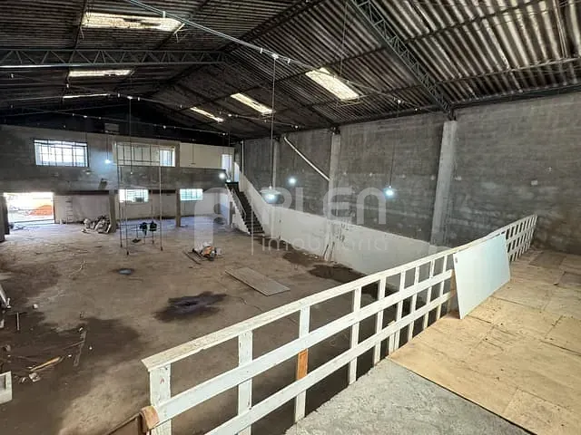 Galpão / Barracão com 1000m², à venda, no bairro Vila Amália (Zona Norte) em São Paulo