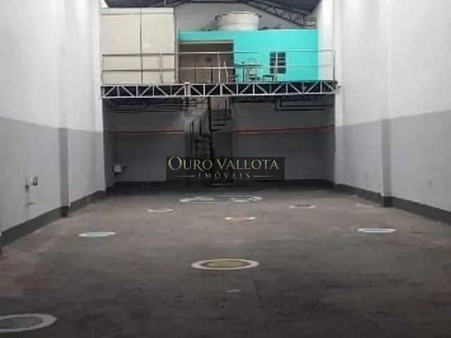 Galpão / Barracão com 300m², para alugar, no bairro Vila Oratório em São Paulo