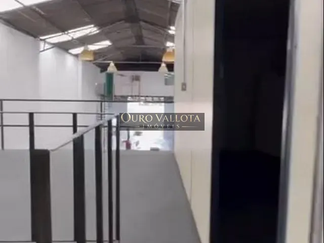 Galpão / Barracão com 300m², para alugar, no bairro Vila Oratório em São Paulo