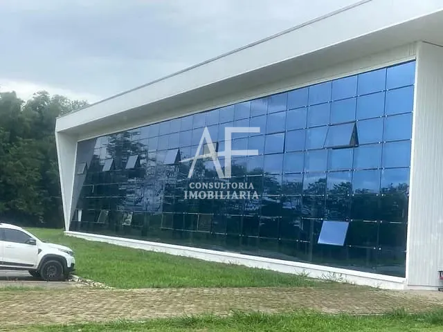 Galpão / Barracão com 100000m², para alugar, no bairro Industrial Moreira Cesar em Pindamonhangaba