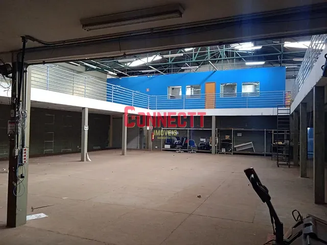 Galpão / Barracão com 804m², à venda, no bairro Nova Ribeirânia em Ribeirão Preto