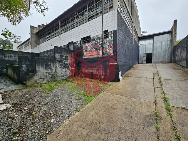 Galpão / Barracão para alugar, no bairro Batistini em São Bernardo do Campo