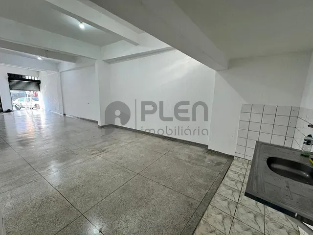 Galpão / Barracão com 120m², para alugar, no bairro Vila Pirituba em São Paulo