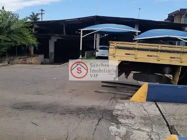 Galpão / Barracão com 4580m², à venda, no bairro Vila Alpina em São Paulo