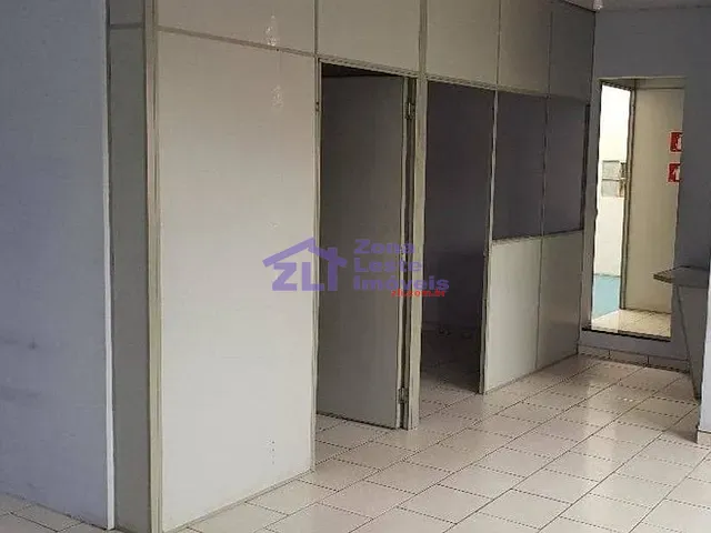 Galpão / Barracão com 250m², à venda, no bairro Jardim Vila Formosa em São Paulo