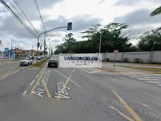 Galpão / Barracão com 2000m², à venda, no bairro Jardim Califórnia em Jacareí