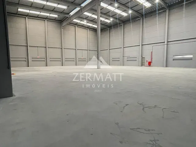 Galpão / Barracão com 1896m², para alugar, no bairro Encano Do Norte em Indaial