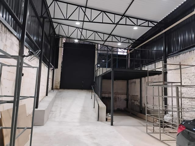 Galpão / Barracão com 351m², à venda, no bairro Vila Industrial em Campinas