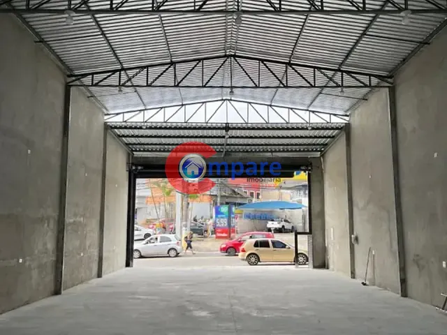 Galpão / Barracão para alugar, no bairro Jardim São Paulo em Guarulhos