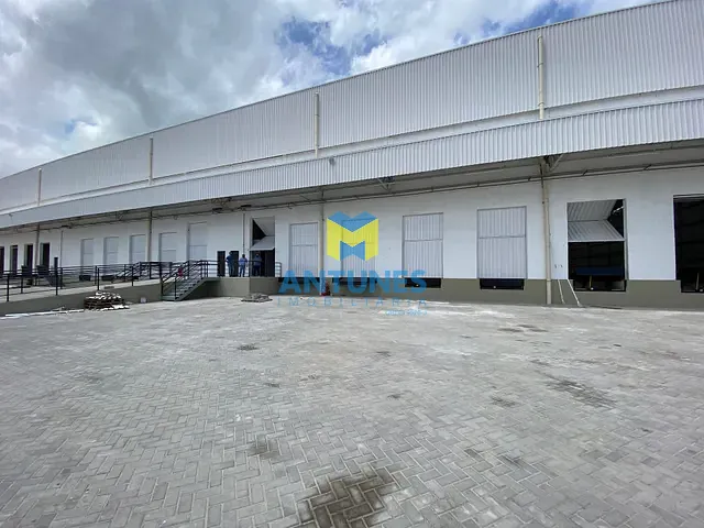 Galpão / Barracão com 2559m², para alugar, no bairro Prazeres em Jaboatão dos Guararapes