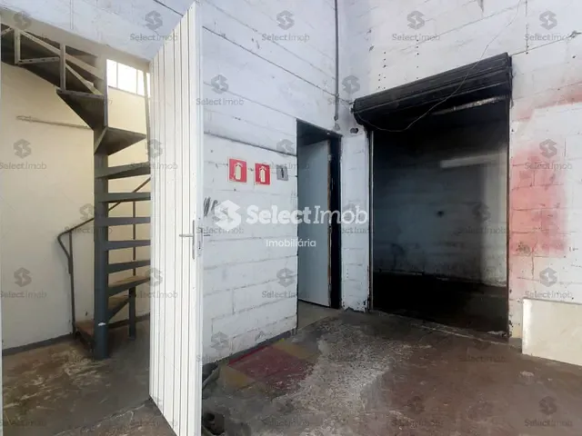 Galpão / Barracão com 500m², à venda, no bairro Jardim Pilar em Mauá