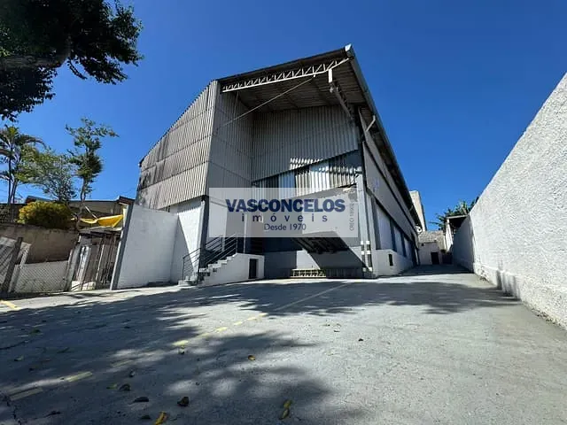 Galpão / Barracão com 1000m², para alugar, no bairro Putim em São José dos Campos
