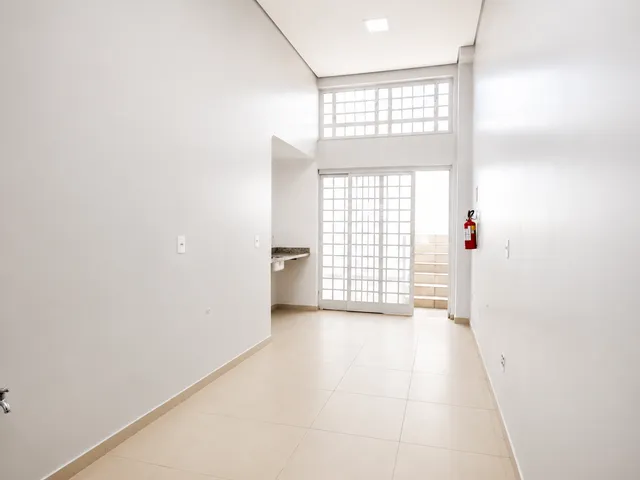 Galpão / Barracão para alugar, no bairro Jardim dos Ipês I em São João da Boa Vista