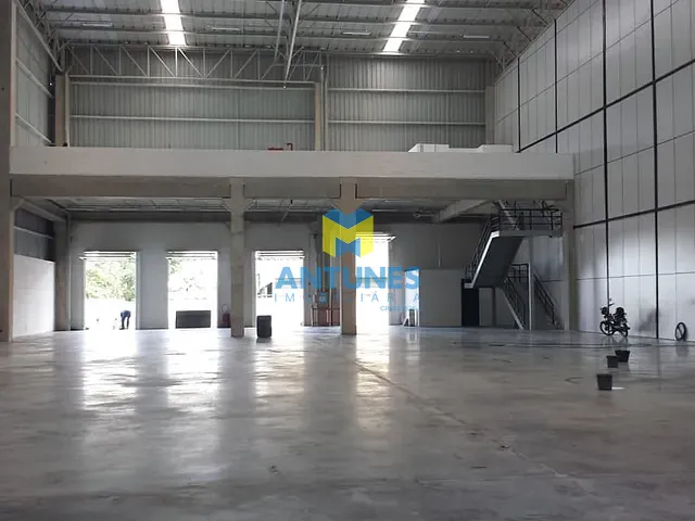 Galpão / Barracão com 1447m², para alugar, no bairro Prazeres em Jaboatão dos Guararapes