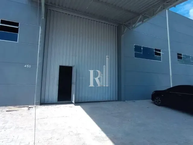 Galpão / Barracão com 500m², para alugar, no bairro praça em Tijucas