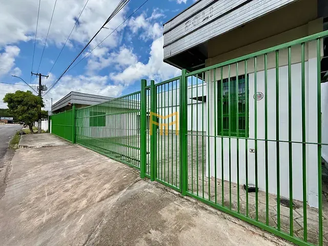 Galpão / Barracão para alugar, no bairro Centro em Ananindeua
