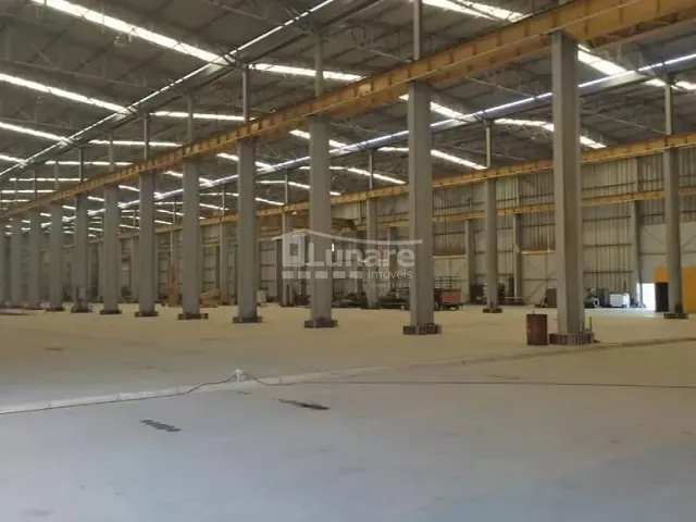 Galpão / Barracão com 16500m², à venda ou para alugar, no bairro Vila Pirajussara em São Paulo