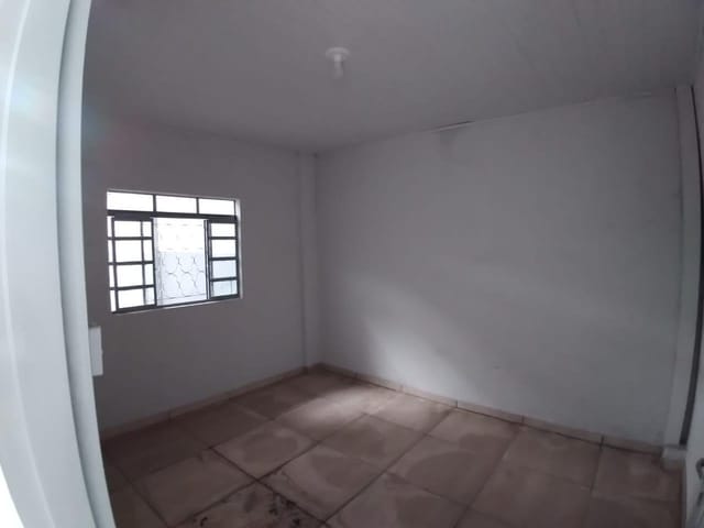 Galpão / Barracão com 200m², para alugar, no bairro Cond Hab Roberto Conceicao em Cambé