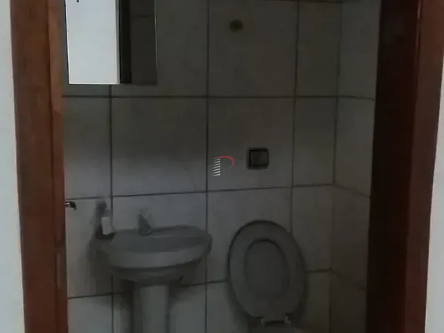Galpão / Barracão com 250m², à venda, no bairro Parque Residencial Granville em Londrina