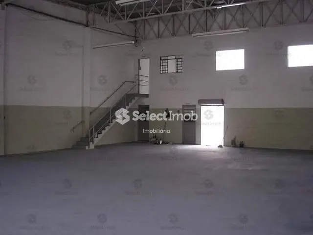 Galpão / Barracão com 450m², à venda, no bairro Jardim Zaira em Mauá