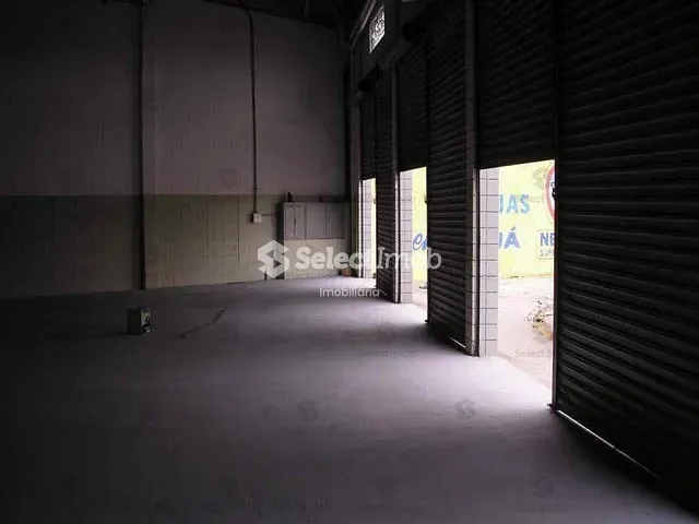 Galpão / Barracão com 450m², à venda, no bairro Jardim Zaira em Mauá