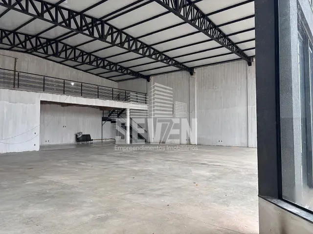 Galpão / Barracão para alugar, no bairro Parque Residencial Castelo em Bauru