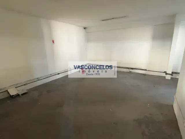 Galpão / Barracão com 1917m², para alugar, no bairro Chácaras Reunidas em São José dos Campos