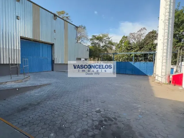 Galpão / Barracão com 1917m², para alugar, no bairro Chácaras Reunidas em São José dos Campos