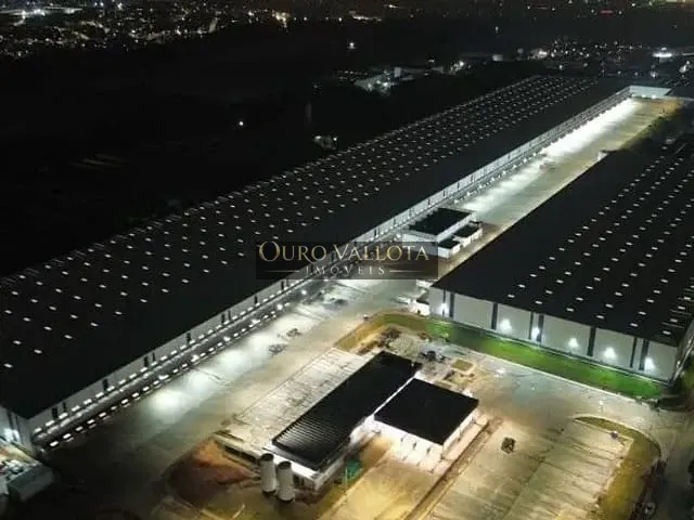 Galpão / Barracão com 12660m², para alugar, no bairro Vila Aeroporto em Guarulhos