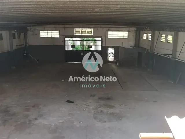 Galpão / Barracão com 950m², à venda ou para alugar, no bairro Socorro em São Paulo
