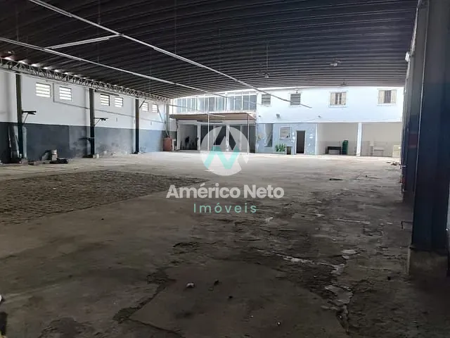 Galpão / Barracão com 950m², à venda ou para alugar, no bairro Socorro em São Paulo