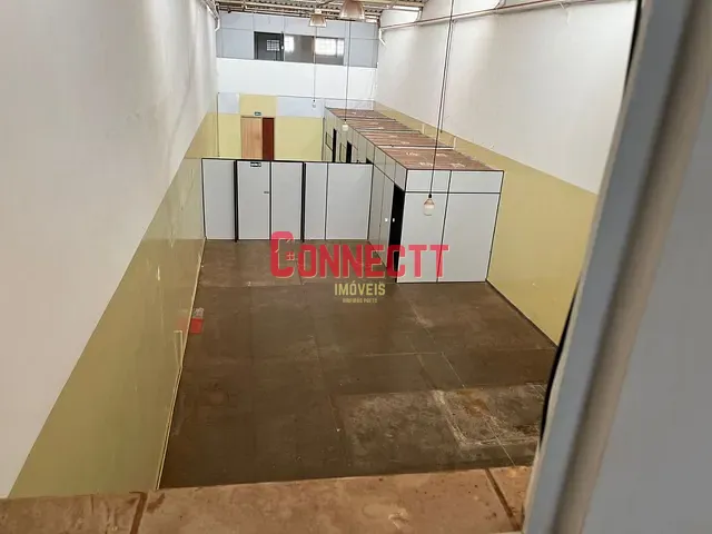 Galpão / Barracão com 540m², à venda, no bairro Vila Tiberio em Ribeirão Preto