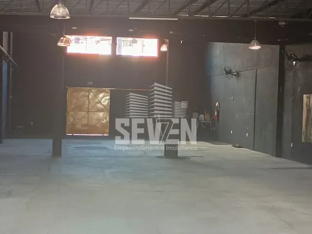 Galpão / Barracão com 400m², à venda ou para alugar, no bairro Vila Seabra em Bauru