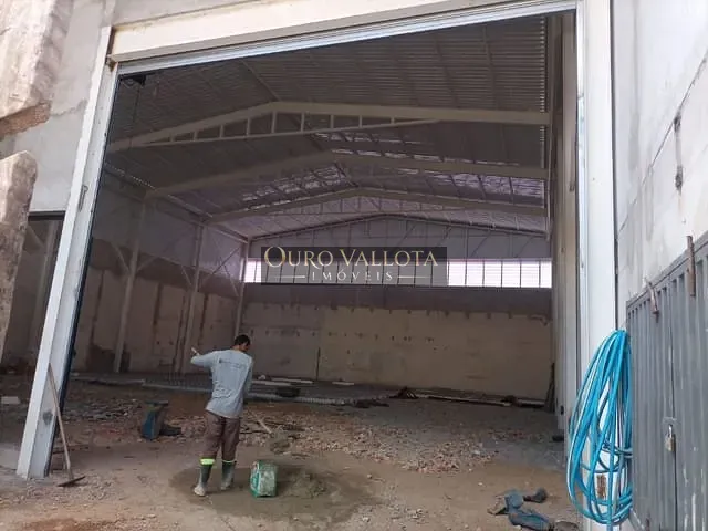Galpão / Barracão com 600m², para alugar, no bairro Vila Alpina em São Paulo