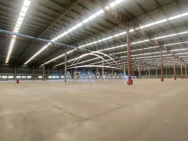 Galpão / Barracão com 1281m², para alugar, no bairro Nova Campinas em Duque de Caxias