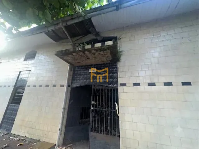 Galpão / Barracão com 309m², à venda, no bairro Cremação em Belém