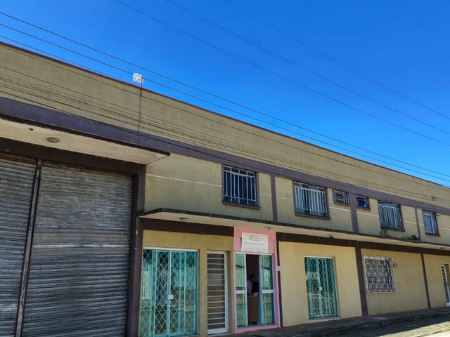 Galpão / Barracão com 1000m², para alugar, no bairro Centro em Lapa