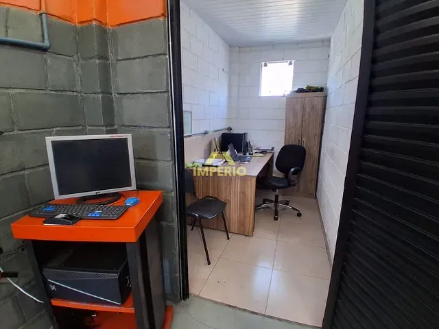 Galpão / Barracão com 300m², à venda, no bairro Jardim Santa Marta III em Salto