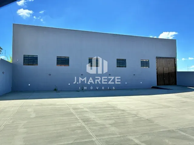 Galpão / Barracão com 1410m², à venda ou para alugar, no bairro Parque Industrial Zona Norte, Apucarana/PR em Apucarana