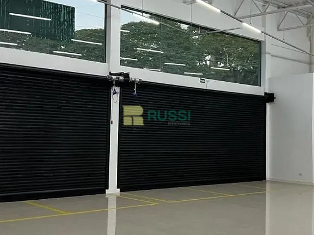Galpão / Barracão com 312m², à venda, no bairro Vila Letônia em São José dos Campos