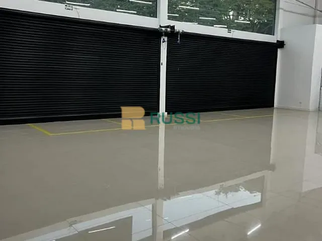 Galpão / Barracão com 312m², à venda, no bairro Vila Letônia em São José dos Campos