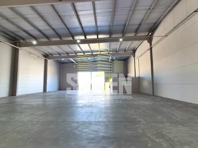 Galpão / Barracão com 1757m², à venda ou para alugar, no bairro Jardim Antártica em Bauru